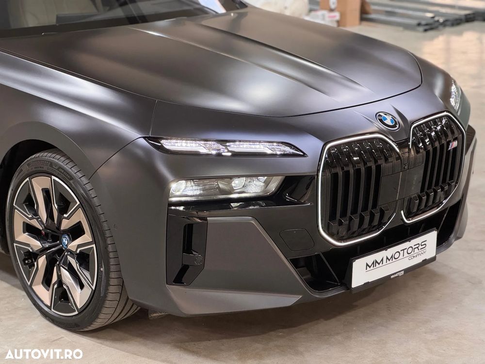 BMW M7 M760e xDrive AT PHEV - 13