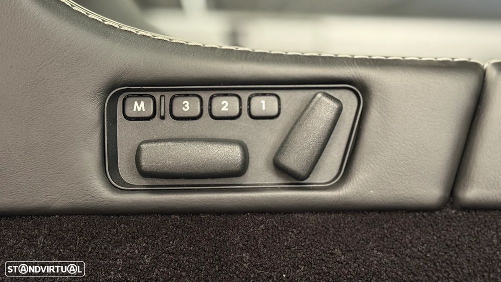 Aston Martin Vantage Coupe V8 S Sportshift - 31