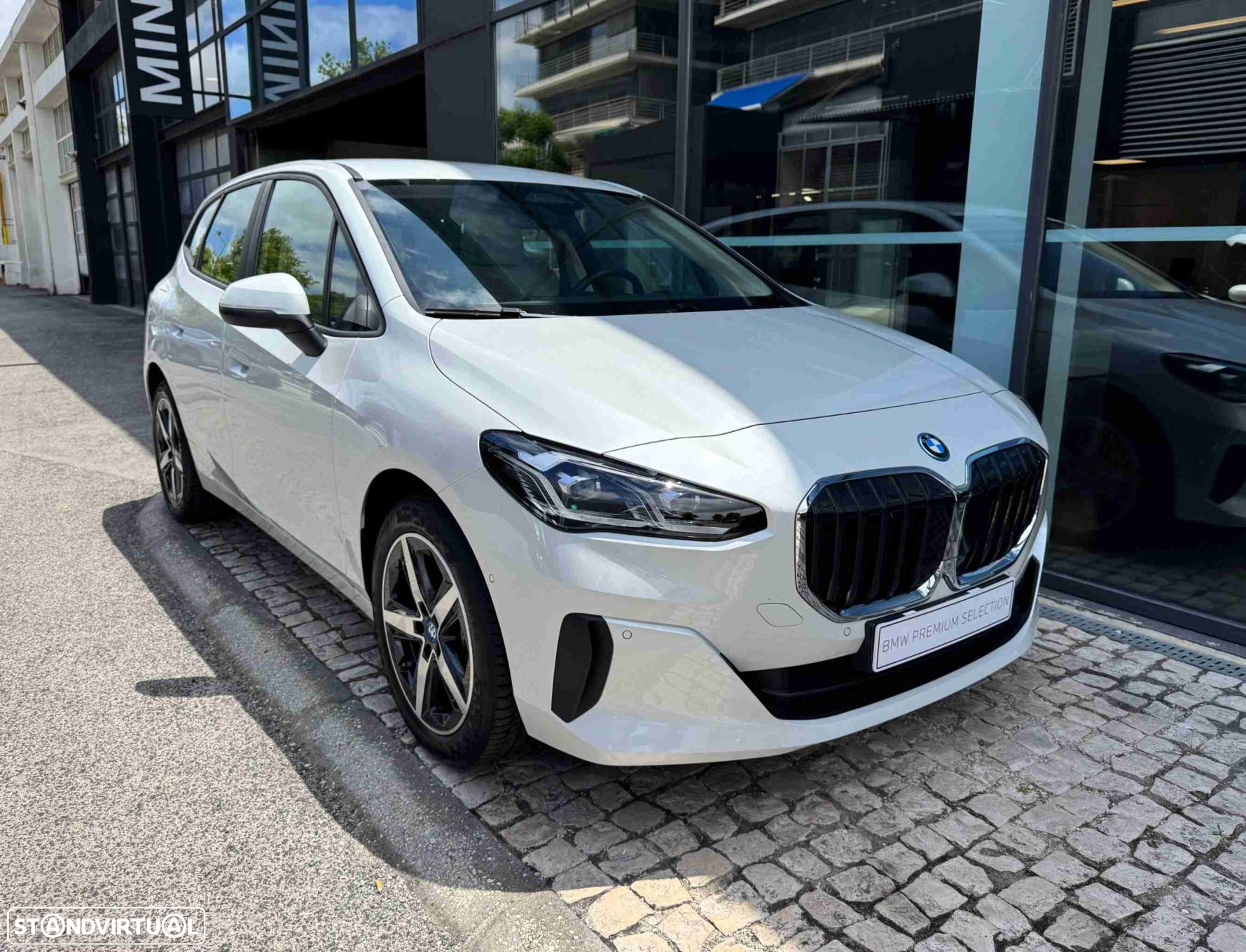BMW 225xe Active Tourer e xDrive - 3