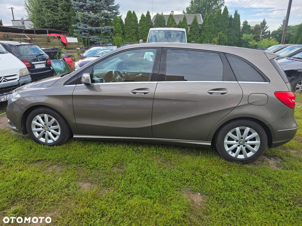 Mercedes-Benz Klasa B 180 CDI (BlueEFFICIENCY) - 6