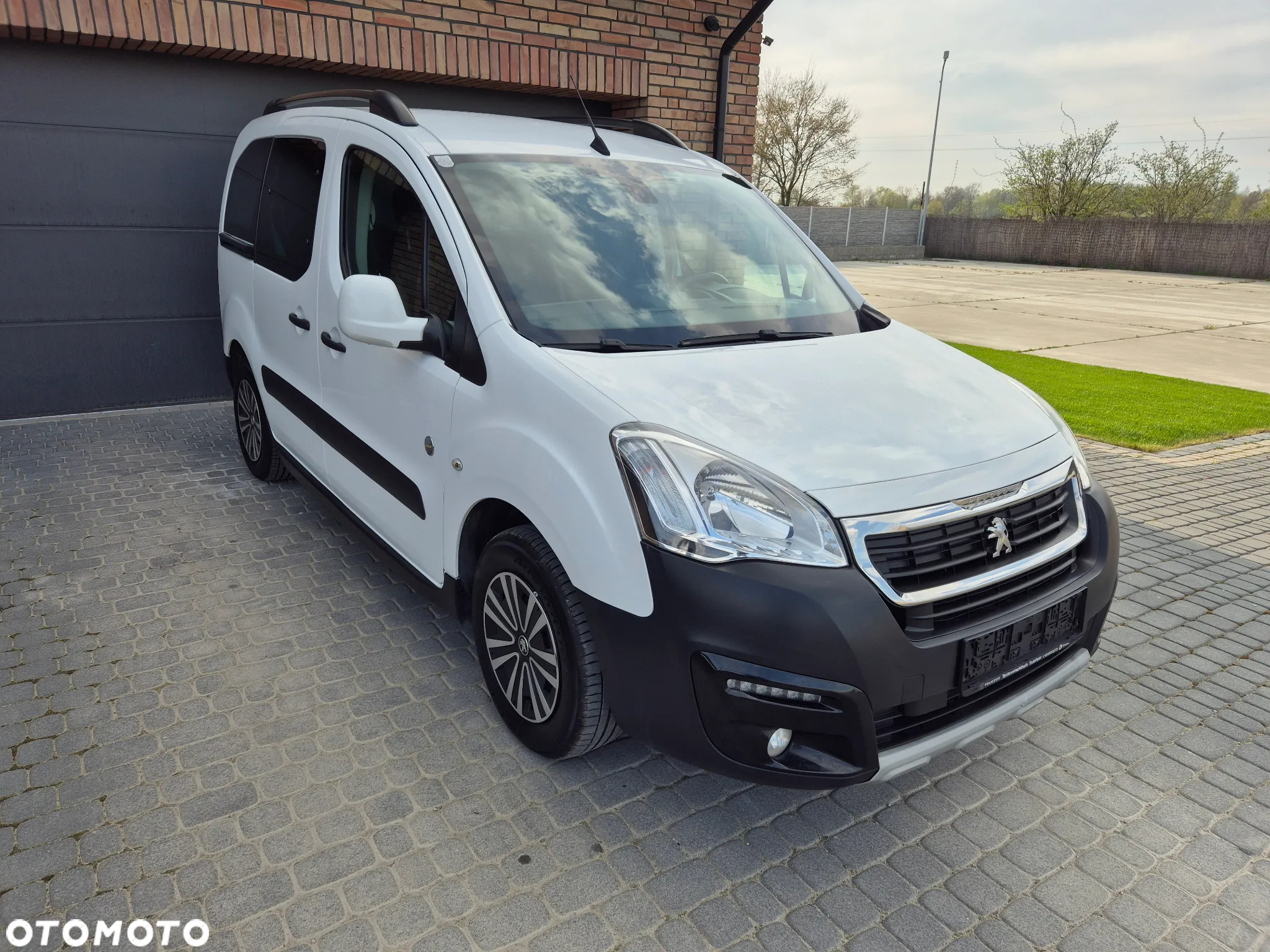 Peugeot Partner 1.6 BlueHDi Outdoor - 2