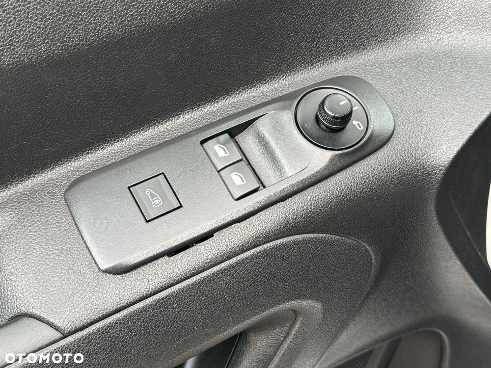 Peugeot Partner - 26