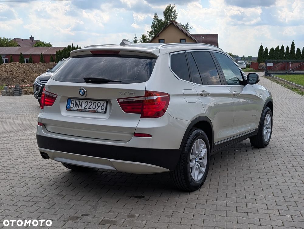 BMW X3 xDrive20d - 17