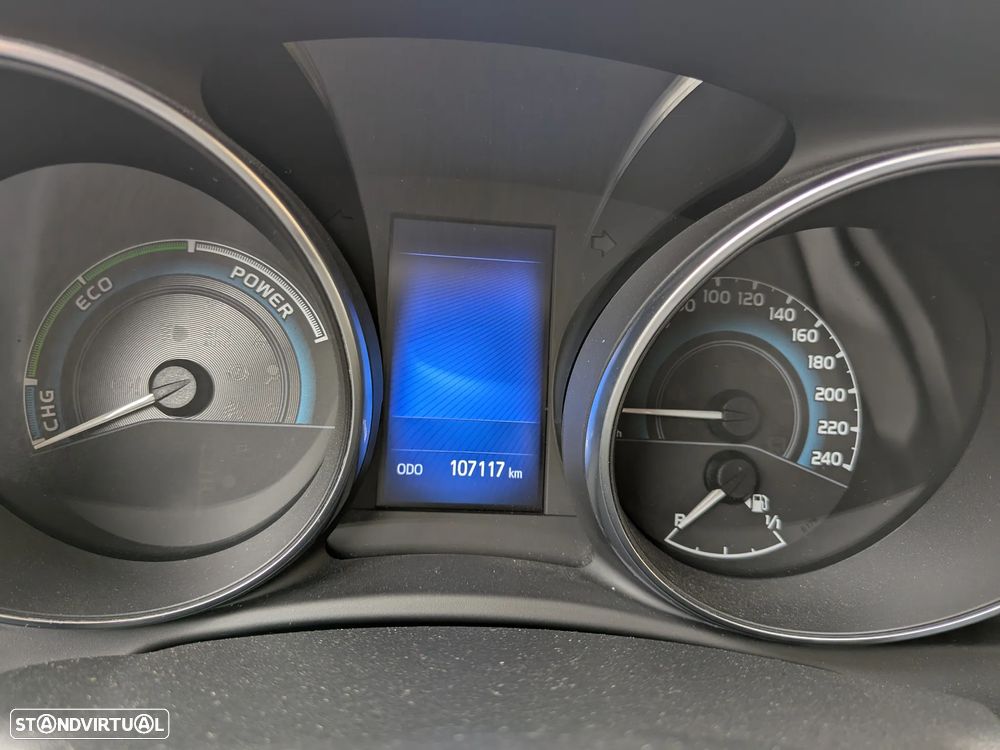 Toyota Auris 1.8 HSD Comfort +P.Sport+Navi - 10