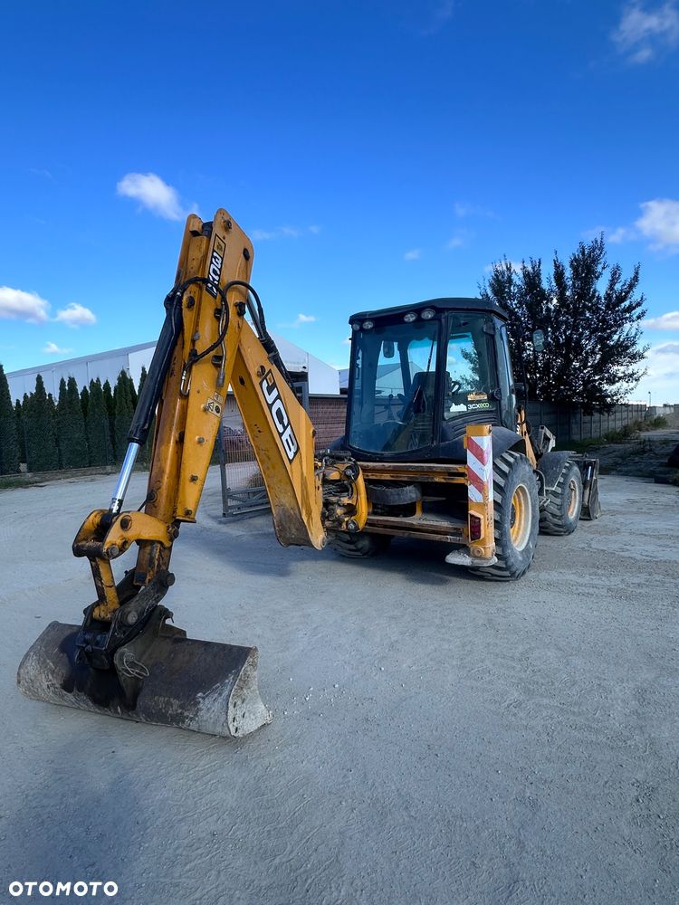 JCB 3CX - 4