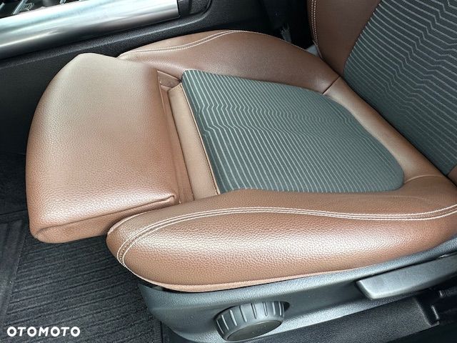 Mercedes-Benz Klasa B 250 7G-DCT Edition 2020 - 36