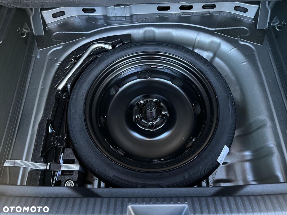 Volkswagen T-Roc 1.5 eTSI Life DSG - 33