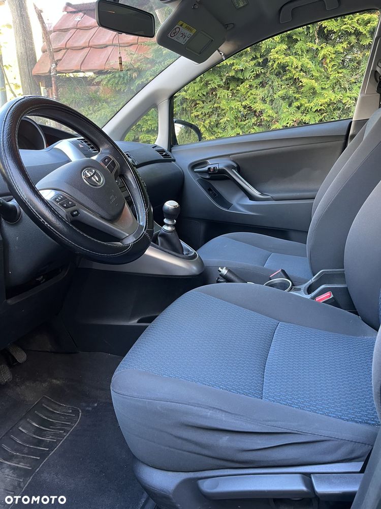 Toyota Verso 1.6 Active - 11