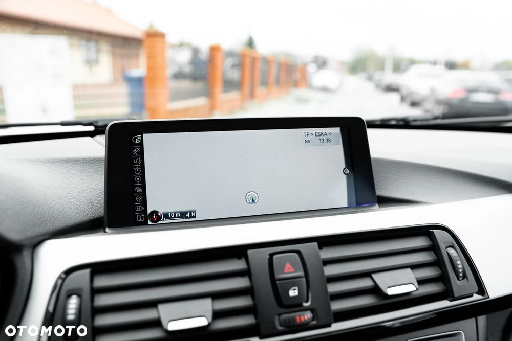 BMW Seria 3 320d Sport-Aut Blue Performance - 37