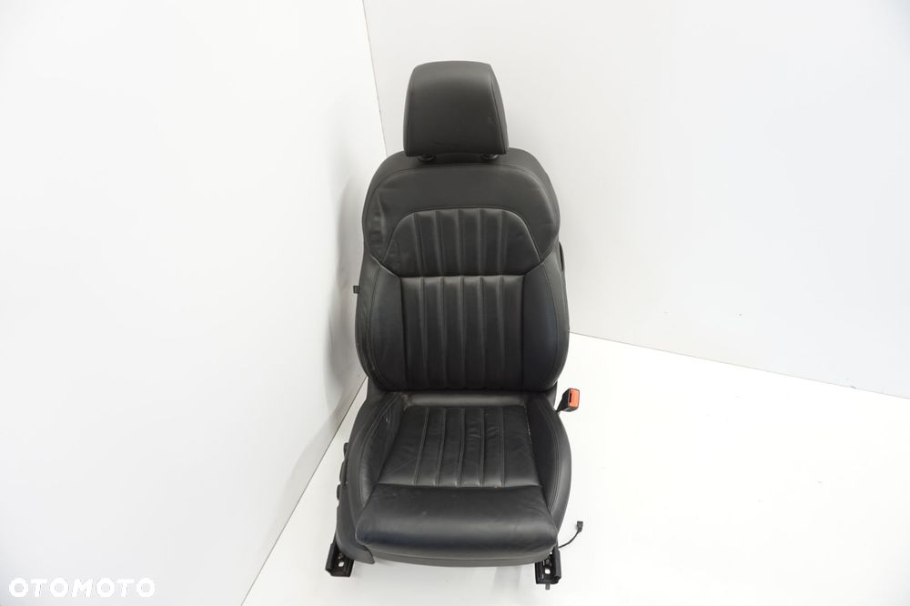 SKODA SUPERB III KOMBI FOTELE KANAPA - 10