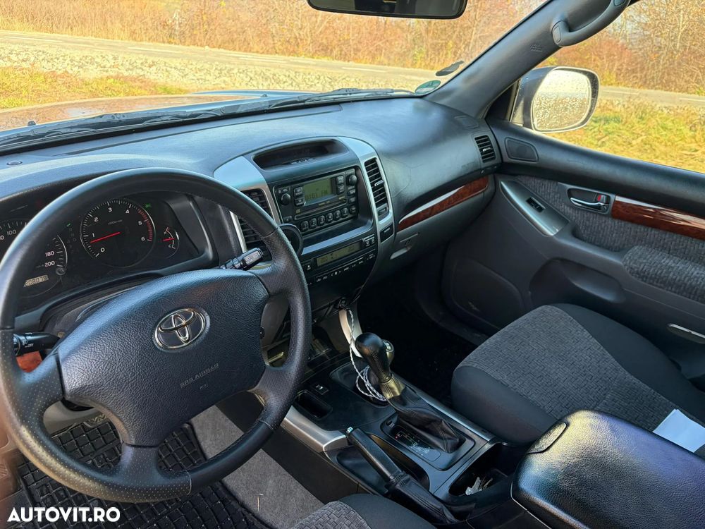 Toyota Land Cruiser - 9