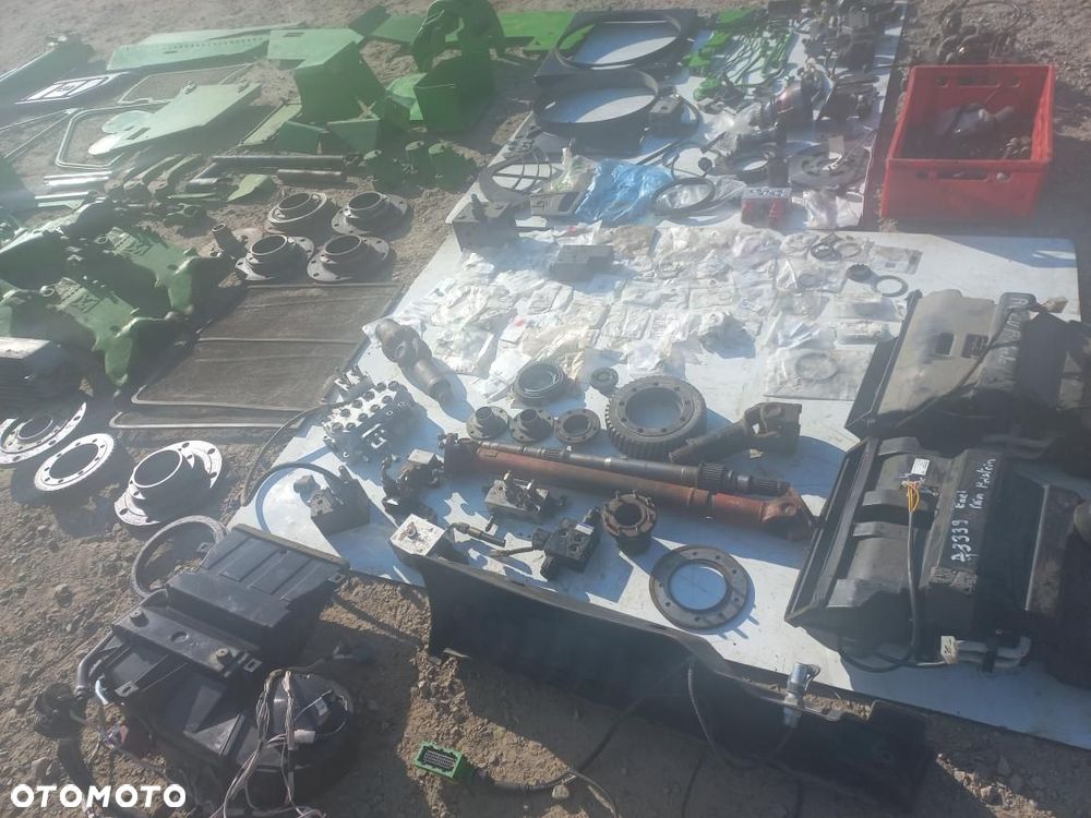 Części MERLO siłownik hydrauliczny,zamek siłowy, 08350803043501A, 28,7 Blok zaworowy, 26,6 ,układ planetarny32,12 pochwa mostu 045568 ,041870,045367,097686,042440,wkład mostu 024849,P36.10,dyferencjau,nagrzewnica,klimatyzator,053121,107714,13 atak,spoiler,klamka,rozdzielacz sterujący 4011840, 057347,chłodnica kuler,oleju,krzyżak,półoś,piasta,cewka,zawór,nadmuch,wentylator manitou,joystick,płyta sterująca, - 3