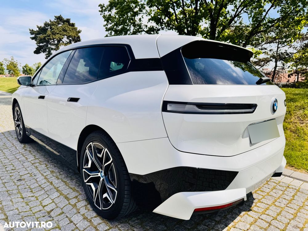 BMW iX xDrive40 - 5