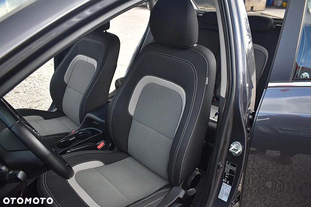 Kia Ceed 1.6 GDI Dream Team Edition - 19