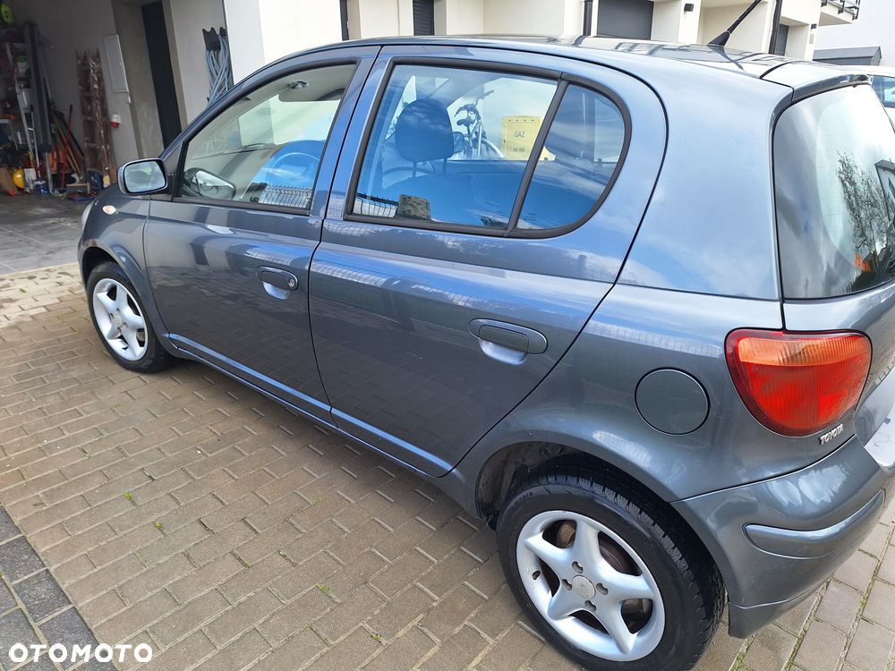 Toyota Yaris 1.3 Sol - 5