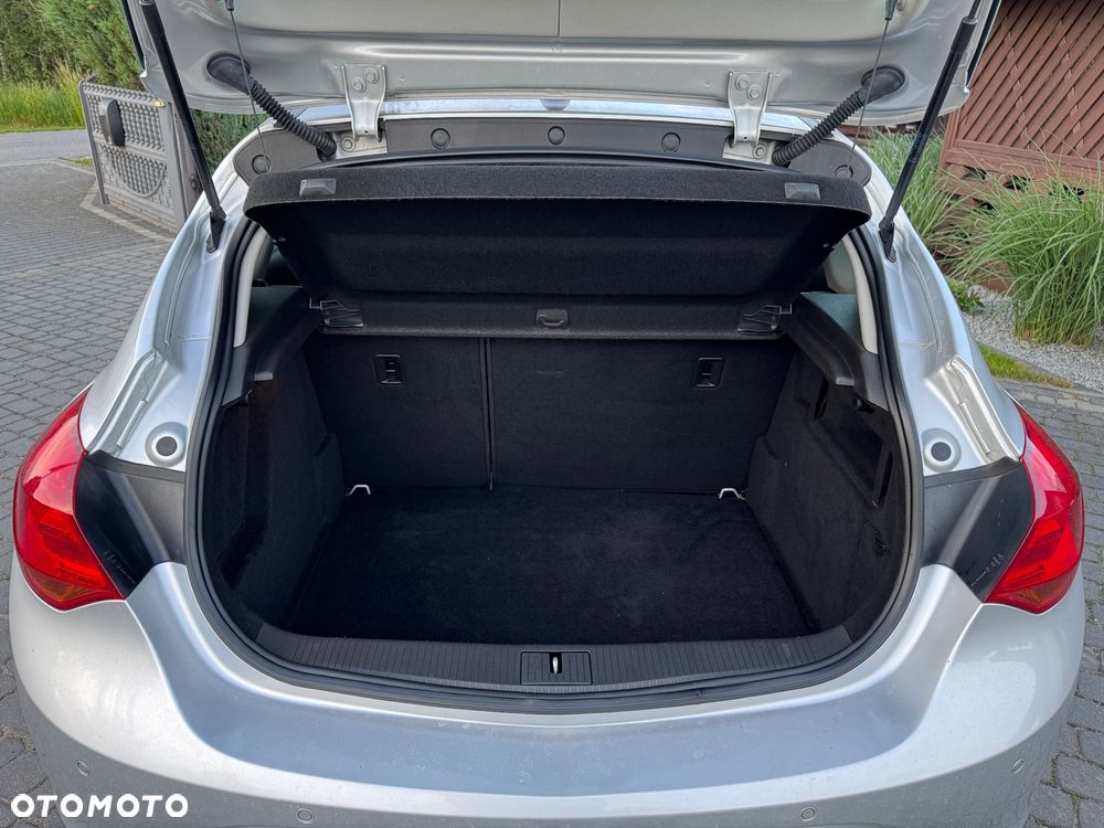 Opel Astra - 11
