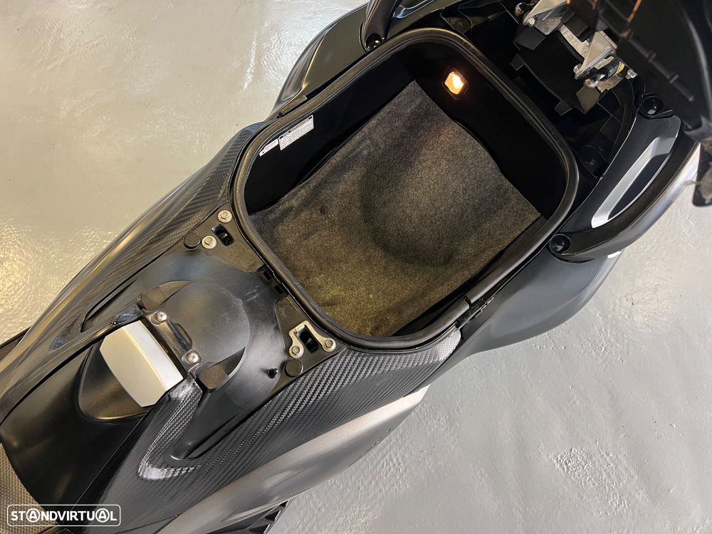 Yamaha TMAX IRON MAX - 12