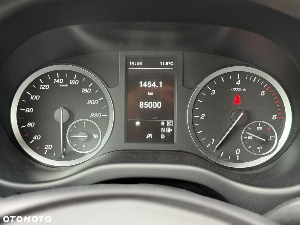 Mercedes-Benz Vito - 22