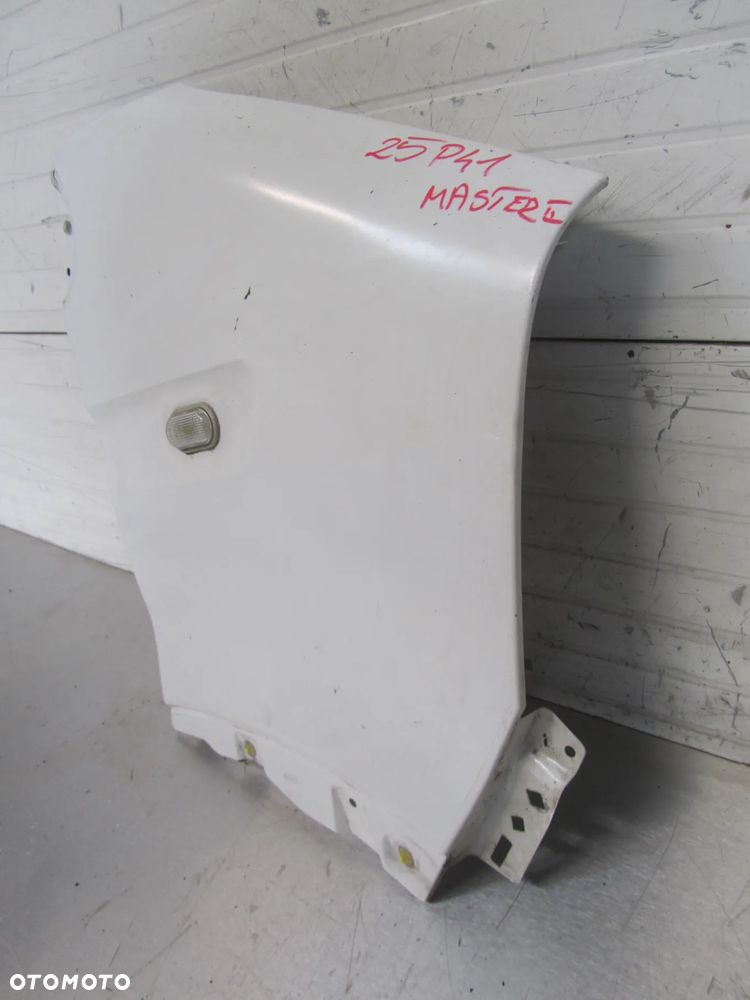 Renault Master II A 2.5 DCI błotnik prawy przód - 2