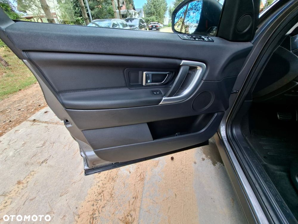 Land Rover Discovery Sport D180 R-Dynamic HSE - 22