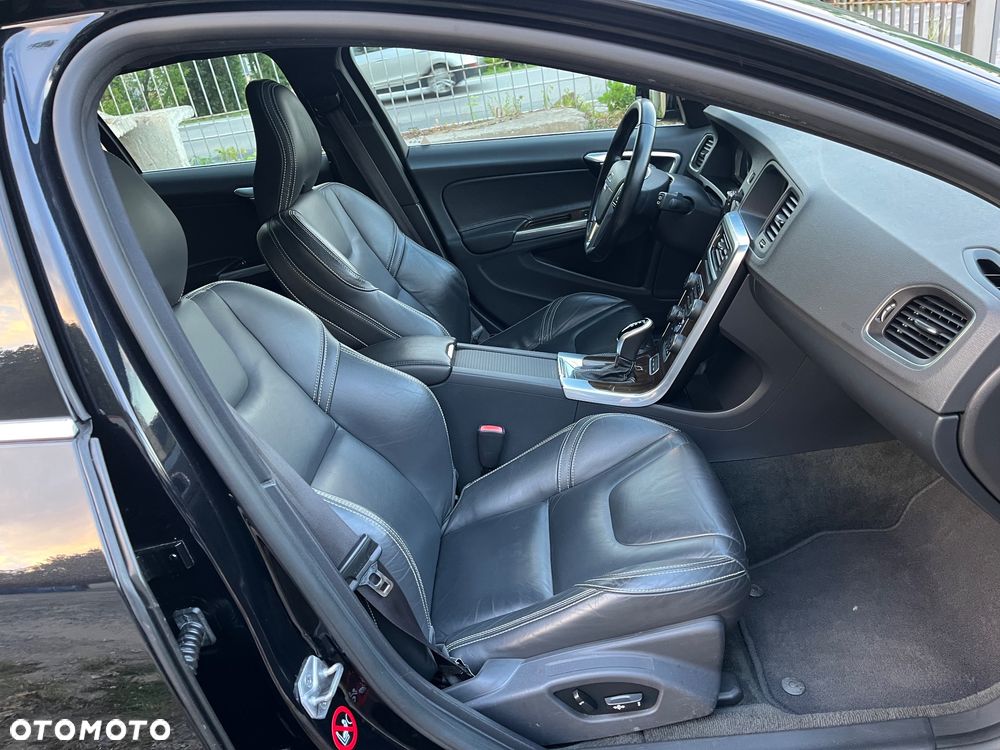 Volvo V60 - 13