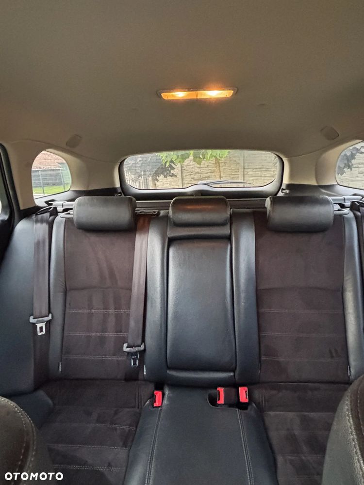 Toyota Avensis 2.0 D-4D PowerBoost Premium - 12