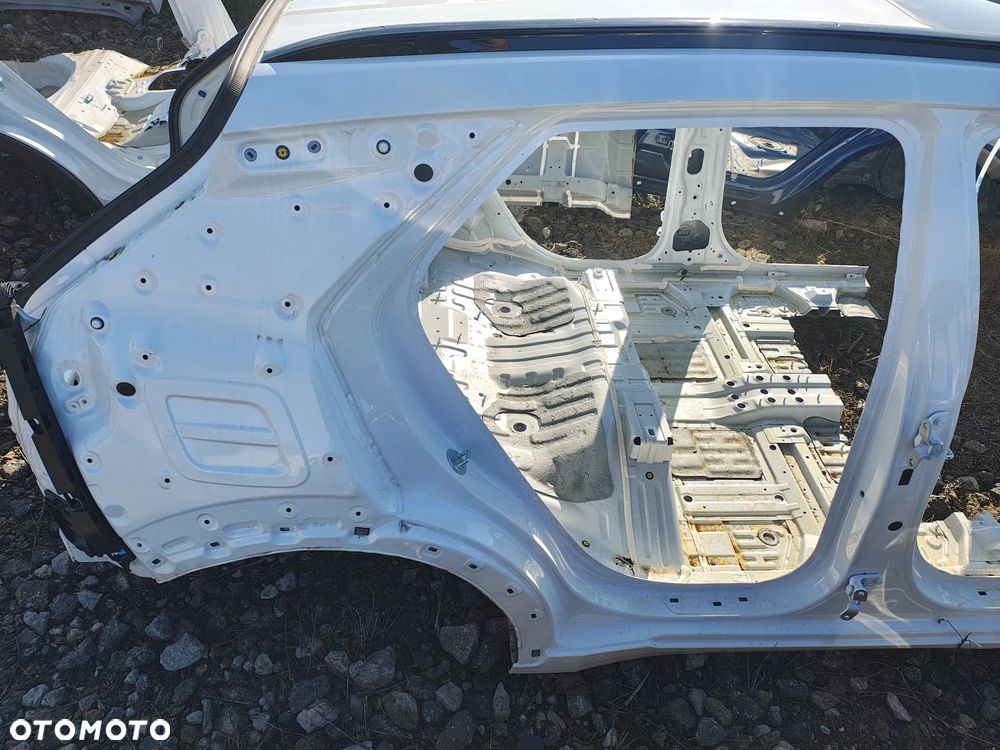 Ćwiartka poszycie błotnik prawy tył Kia Niro II 22+kolor swp - 1