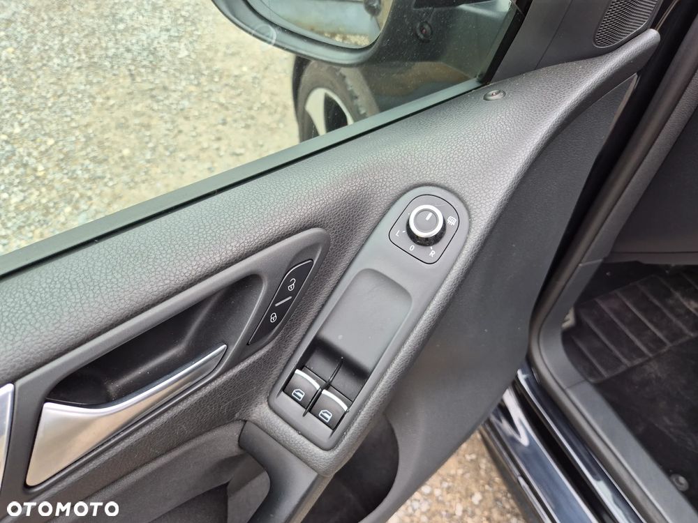 Volkswagen Golf 2.0 GTI - 12