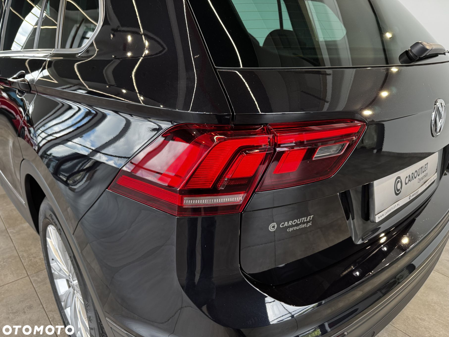 Volkswagen Tiguan - 12