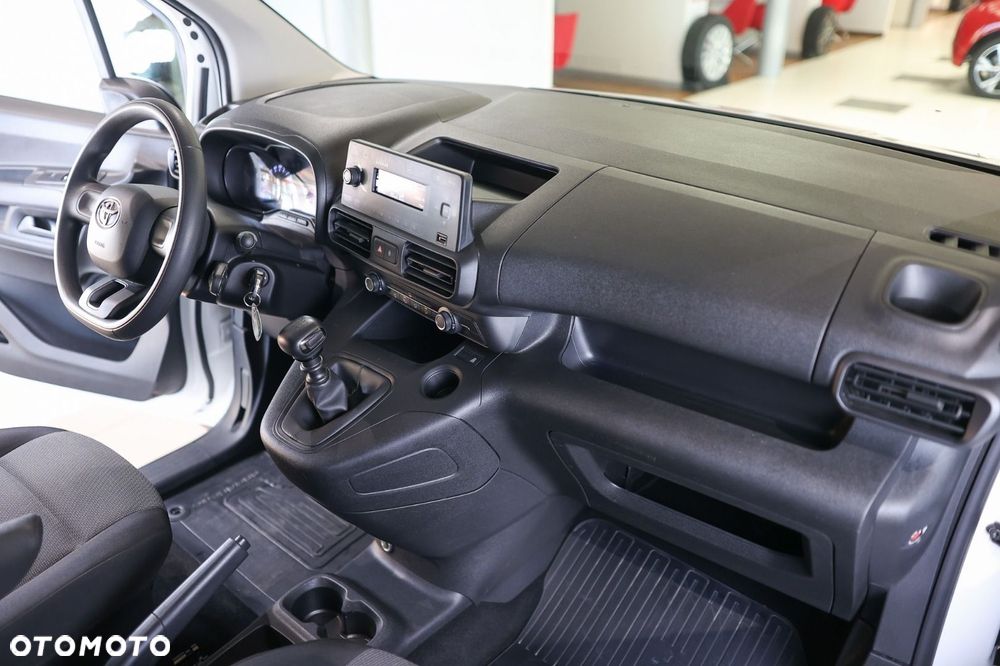 Toyota PROACE CITY - 8