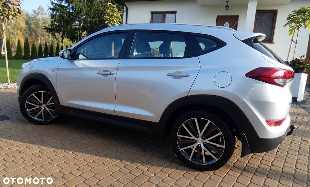 Hyundai Tucson 1.6 GDI BlueDrive Style 2WD - 35