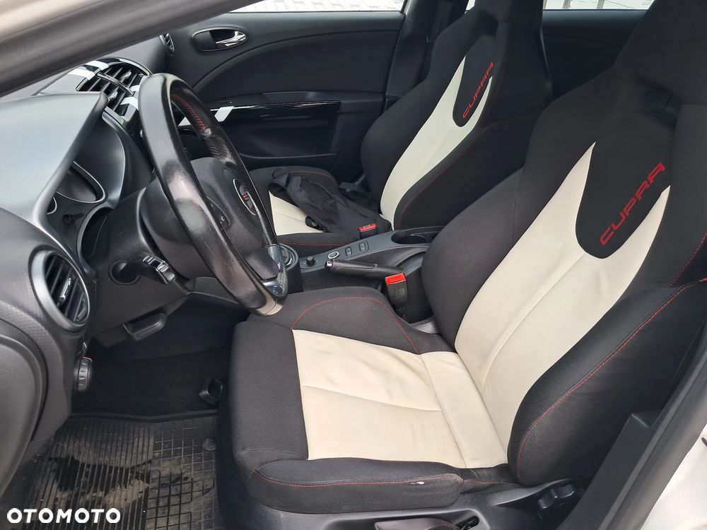 Seat Leon 2.0 T FSI Cupra R - 11