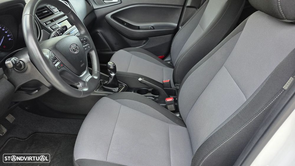 Hyundai i20 1.2 Comfort - 30