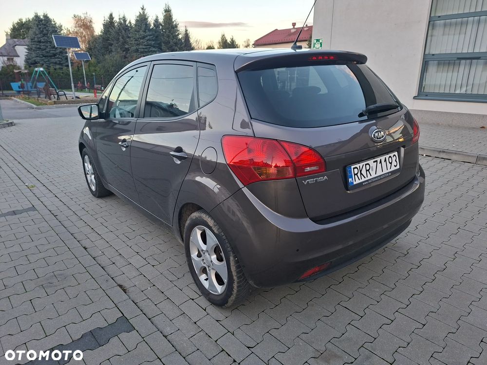 Kia Venga 1.6 CVVT Automatik Vision - 8