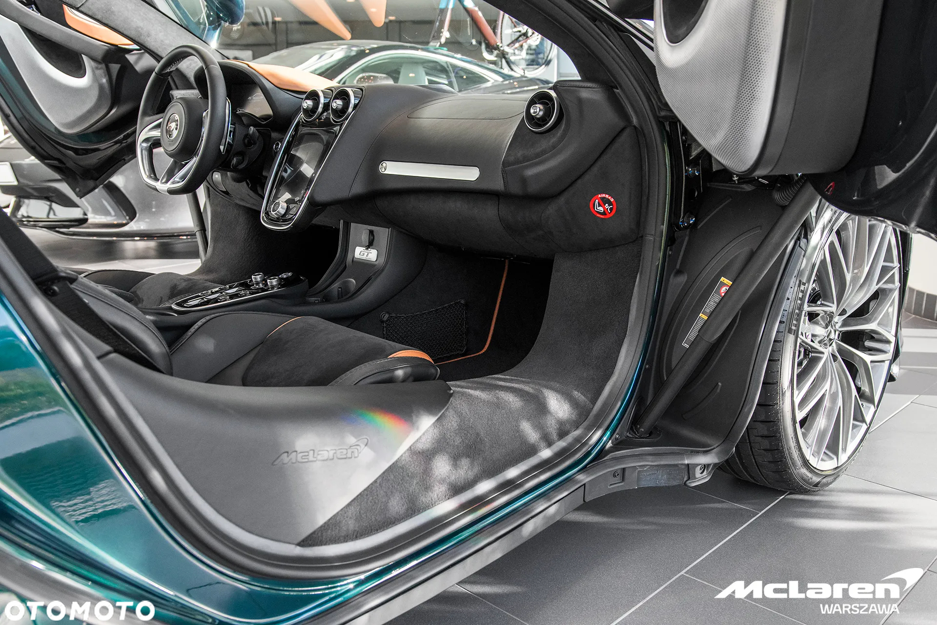 McLaren GT - 11