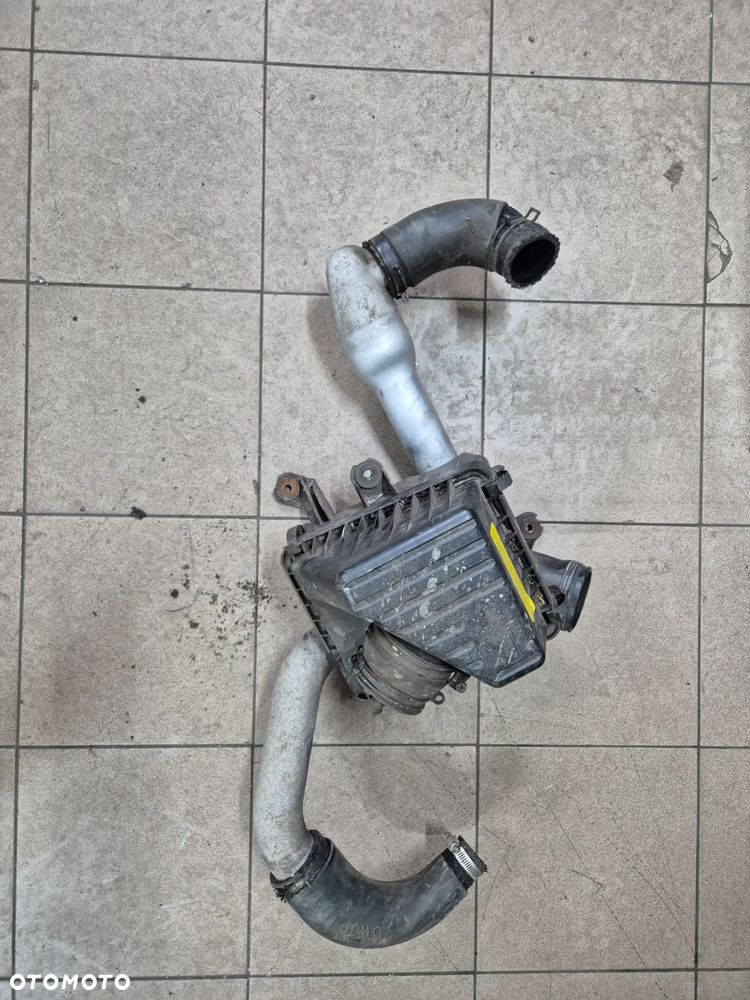 OBUDOWA FILTRA POWIETRZA PRZEWÓD TURBO HYUNDAI TRAJET 2.0 CRDI LIFT - 1