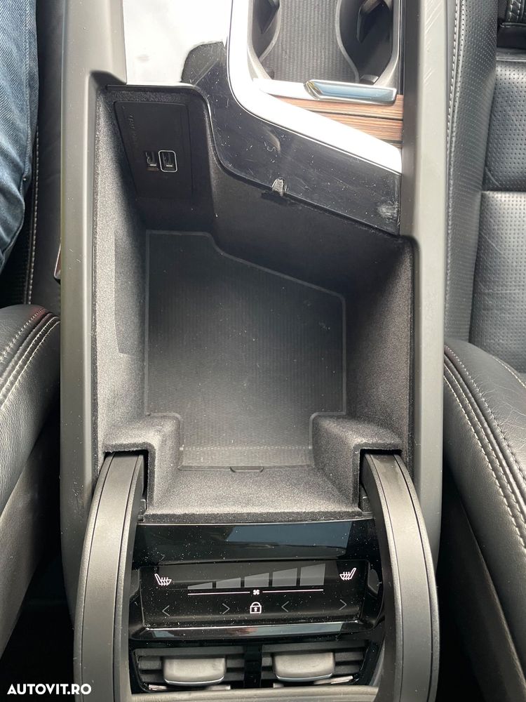 Volvo XC 60 D5 AWD Geartronic Inscription - 31