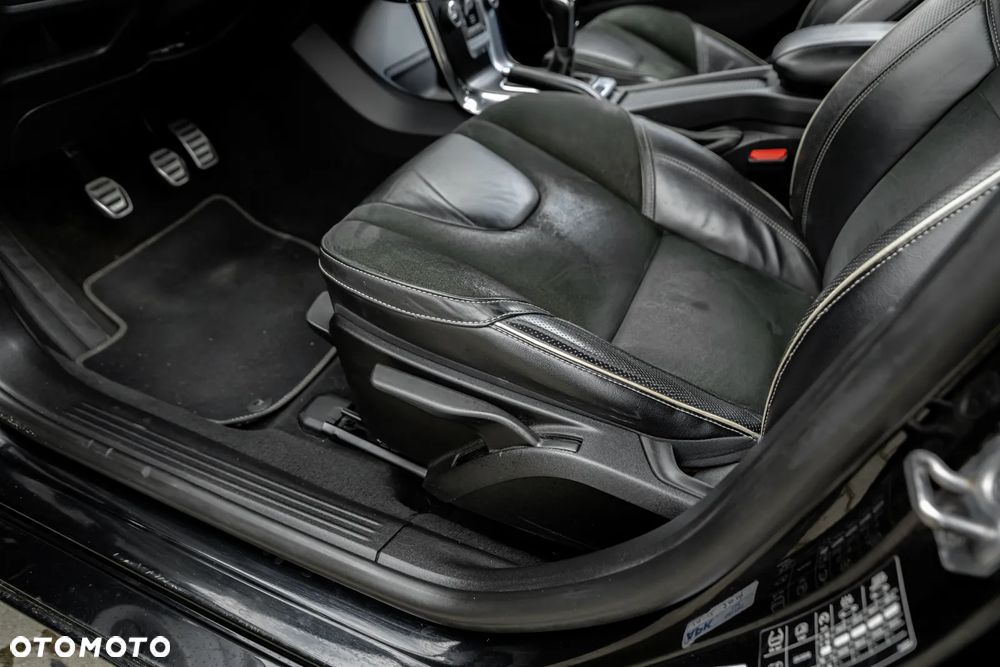 Volvo V40 D4 Drive-E Kinetic - 19