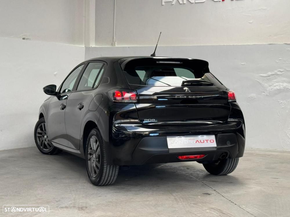 Peugeot 208 - 11