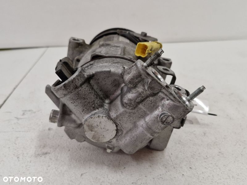 peugeot 2008 ii 2 1.2 thp kompresor sprężarka klimatyzacji 9834779880 - 10