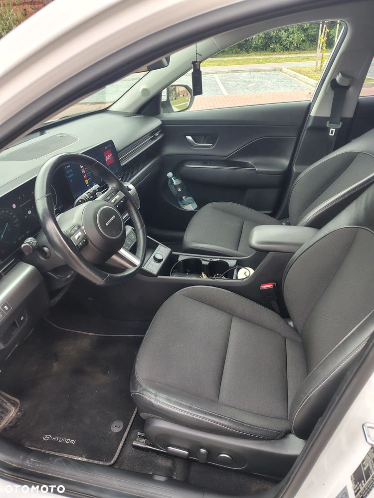 Hyundai Kona 65kWh Executive - 16