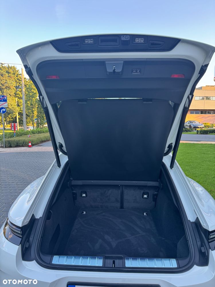 Porsche Panamera Turbo E-Hybrid PHEV - 14