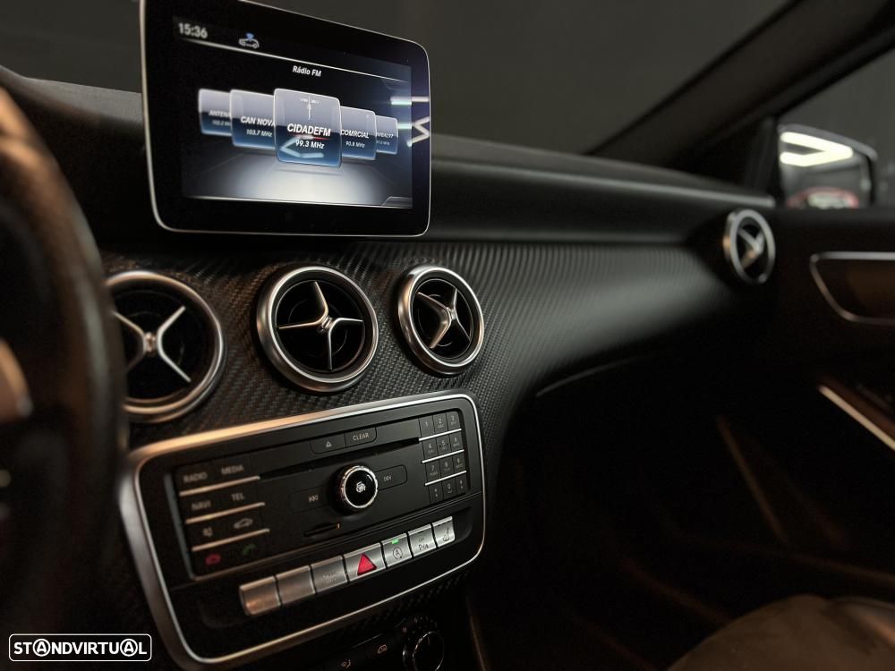 Mercedes-Benz A 180 d AMG Line - 11