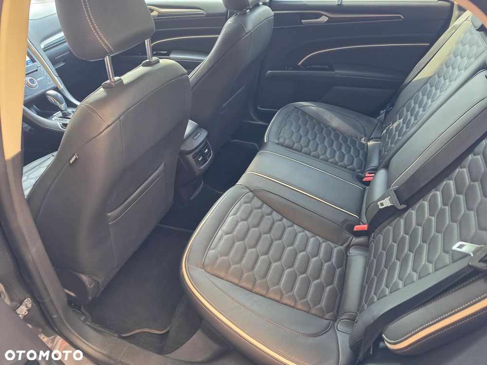 Ford Mondeo - 23