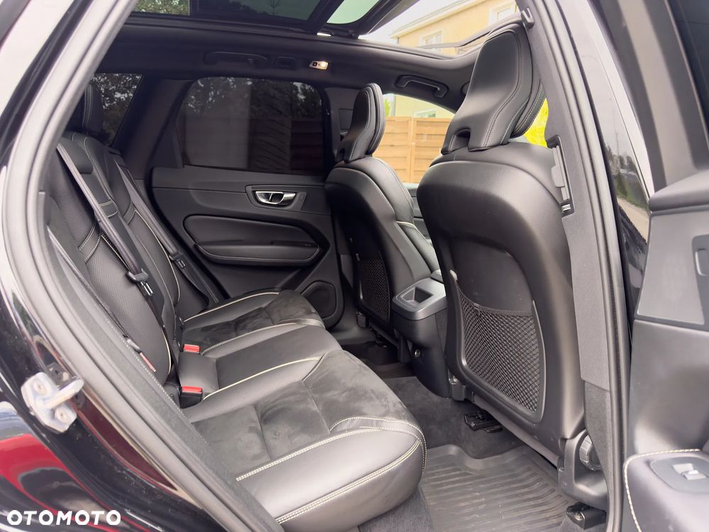 Volvo XC 60 D4 AWD R-Design - 12