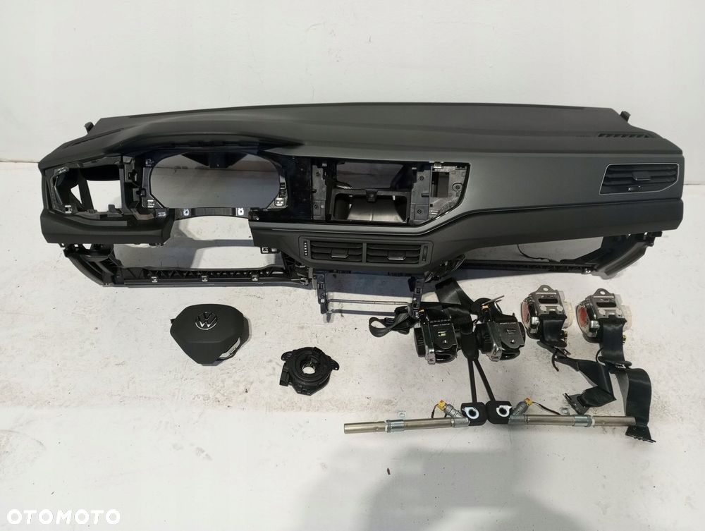 Konsola pulpit deska VW TAIGO 2G7 - 4