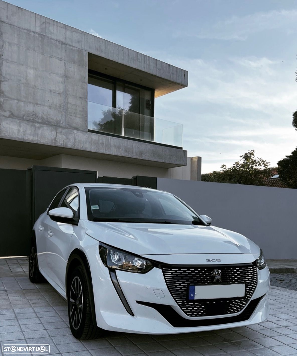 Peugeot e-208 - 1