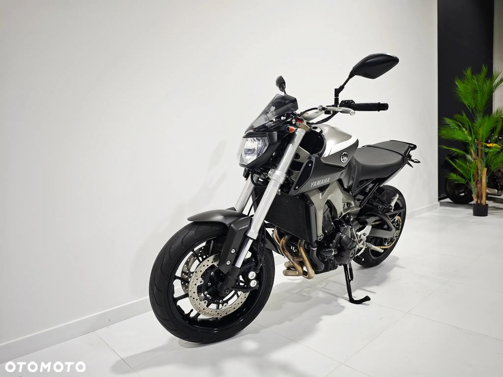 Yamaha MT - 3