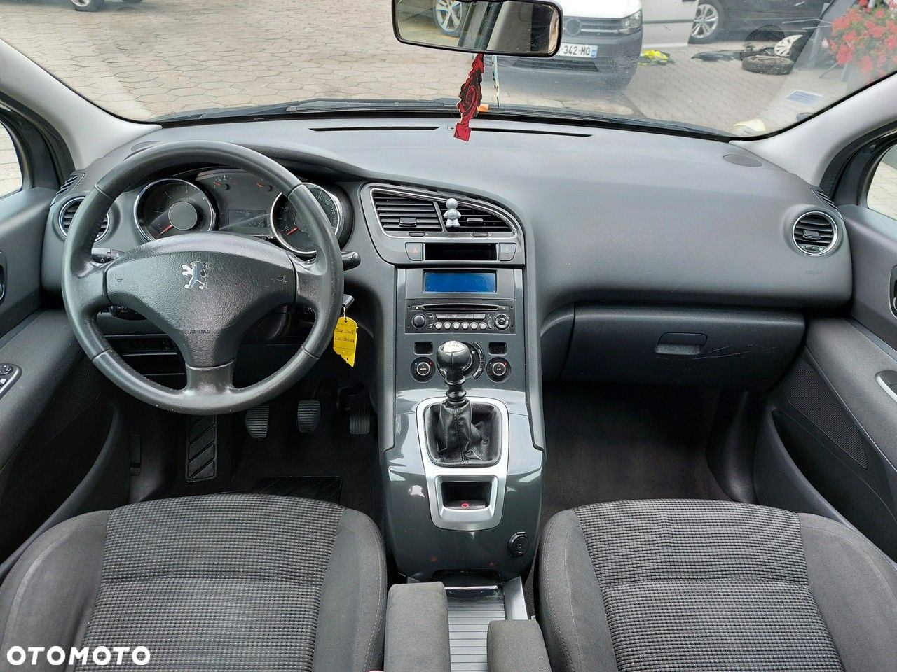 Peugeot 5008 - 10