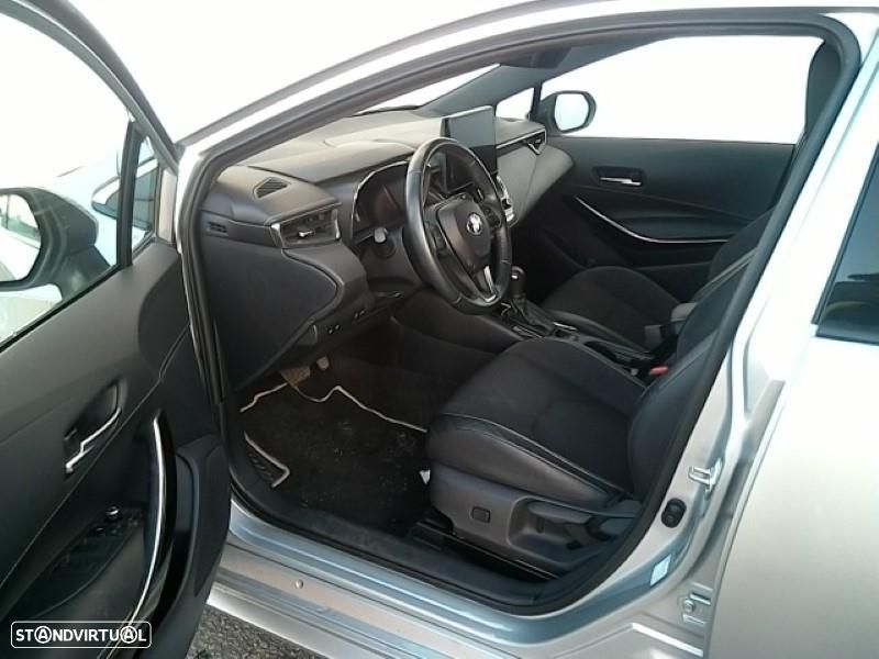 Toyota Corolla Touring Sports 1.8 Hybrid Exclusive - 10